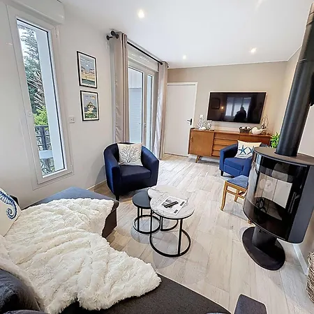 Contemporaine Pres - 6 Pers. *
