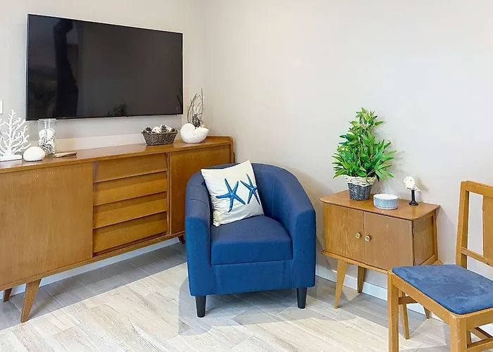 Contemporaine Pres - 6 Pers. - Fr-1-361-573 * Jullouville-les-Pins