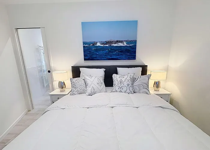 Contemporaine Pres - 6 Pers. - Fr-1-361-573 * Jullouville-les-Pins